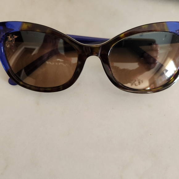 Maui Jim's like new - Picture 5 of 5